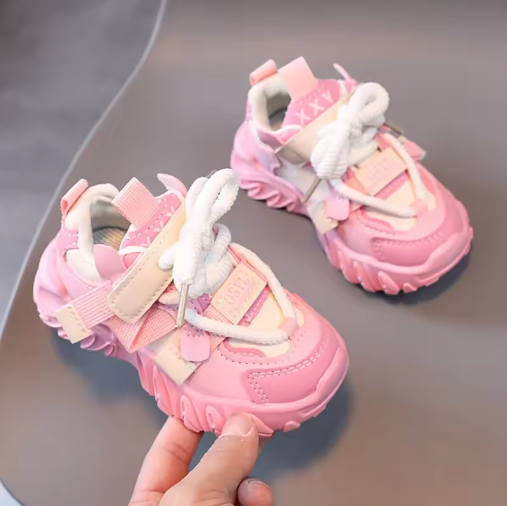 Chic Kids’ Jogger Sneakers